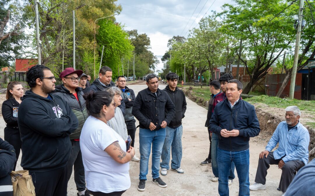 Cariboni: Watson anunció la extensión de la pavimentación hasta la avenida Eva Perón
