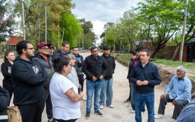 Cariboni: Watson anunció la extensión de la pavimentación hasta la avenida Eva Perón